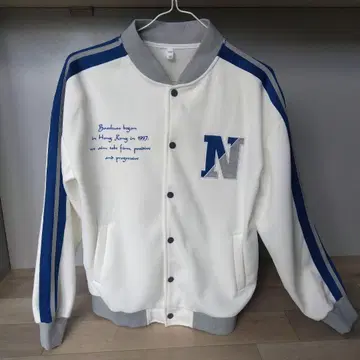 새상품 자켓 바시티 자켓