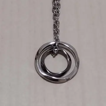 실버색 이중 링 목걸이
