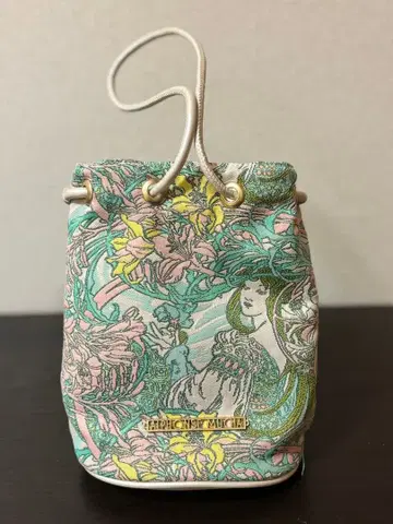 MUCHA 자카드 드로스트 파우치