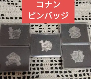 극장판 명탐정 코난 핀 배지