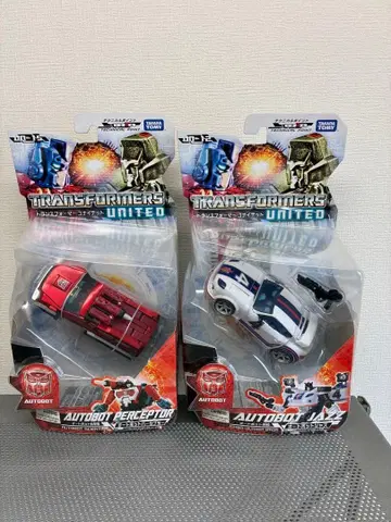 트랜스포머 유나이티드 재즈&퍼셉터 2체 세트 미개봉