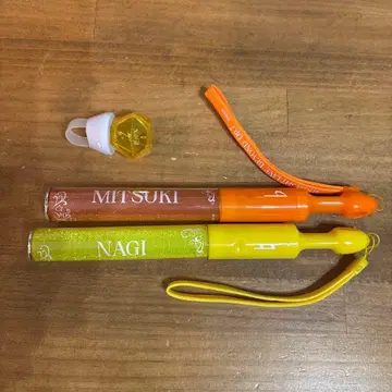 이즈미 미츠키, 로쿠야 나기 응원봉