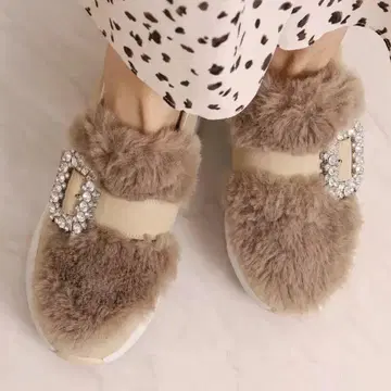 + DIANA 플러스 다이애나 에코 퍼 슬립온 스니커즈