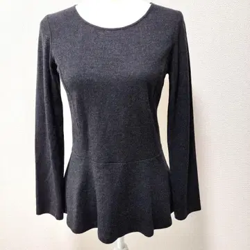 theory 다크 그레이 페플럼 디자인 긴팔 니트 S