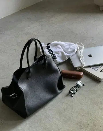 단시간만 사용 거의 새상품 이드 벨트 보스턴 백 블랙