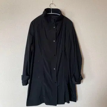 블랙 트렌치코트