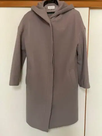 PLST 후드 부착 그레이 코트