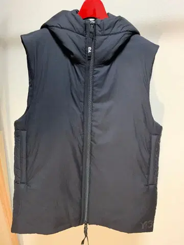 Y-3 후드 부착 베스트 XS