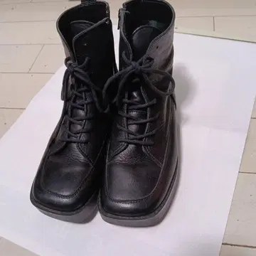 [ 새상품급 ] antiqua SAKU 작 통굽 부츠 안티카 블랙 M