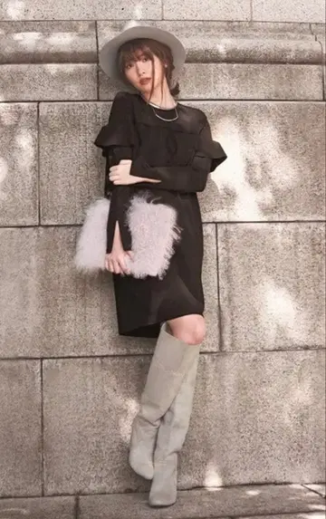 리랜드트루 프릴 코쿤 니트 원피스 코지하루 보르도