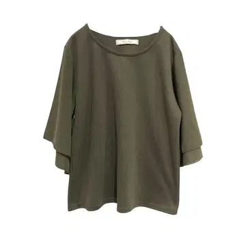 Crany Angel 카키 7부 소매 티셔츠 플레어 체형 커버 고급