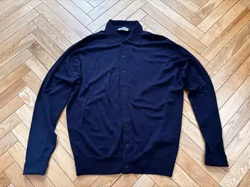 JOHN SMEDLEY 네이비 가디건 L 카라 부착