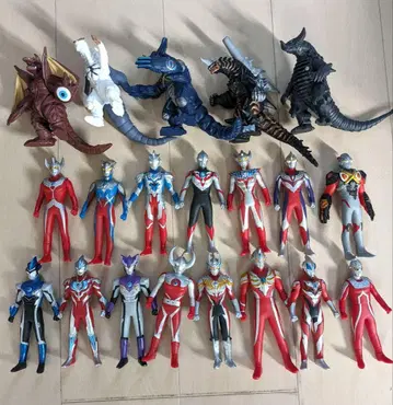 울트라맨 괴수 소프트 비닐 피규어 총 20체