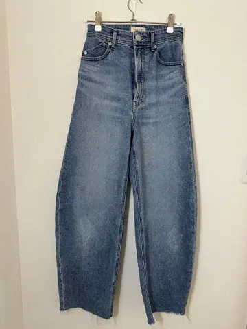 [YANUK(야누크)] 커브 테이퍼드 LAURA 22인치