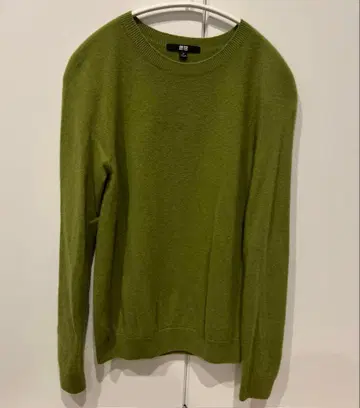 유니클로 캐시미어 100% 니트 스웨터