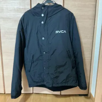 RVCA 후드 부착 블랙 다운 자켓