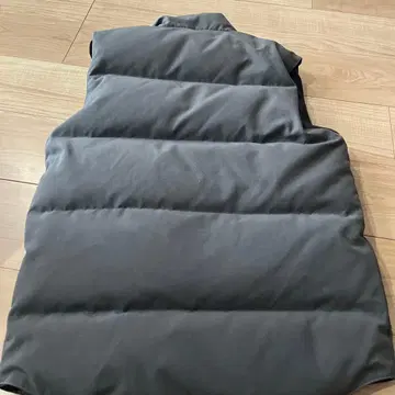 Canada Goose 그래파이트 다운 베스트 XS