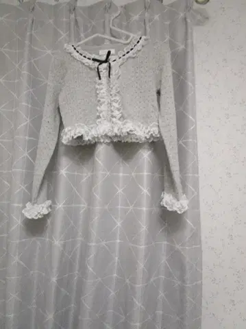 pium 레이스 프릴 사다리 리본 니트 가디건 차콜