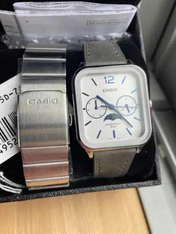 [컨디션 최상] CASIO 문 페이스 시계