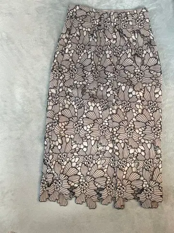 Mystrada 꽃무늬 레이스 타이트 스커트 36 사이즈 새상품급