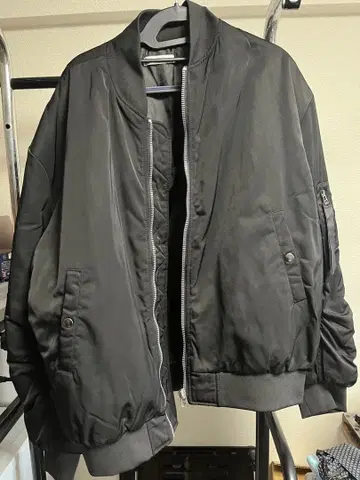 블랙 MA-1 플라이트 자켓 빅 실루엣