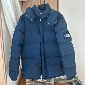 THE NORTH FACE 네이비 다운 자켓