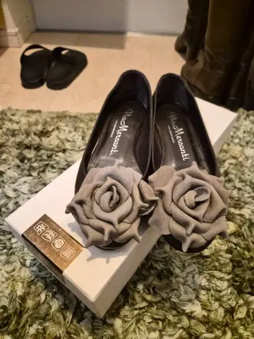 Via Mercanti 플랫슈즈 35 블랙