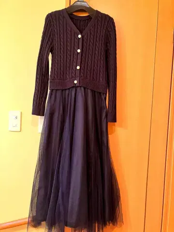 앱와이어뤼셰 니트 원피스