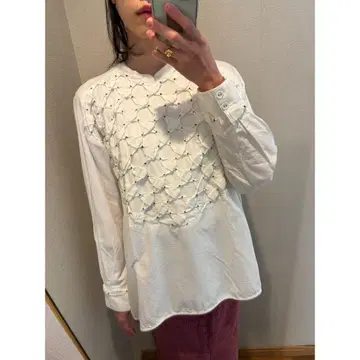 pheeta 피타 턱 자수 셔츠 블라우스