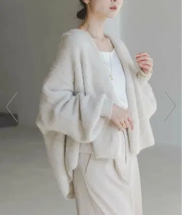 NOBLE 이번 시즌 퍼 니트 택 포함 새상품