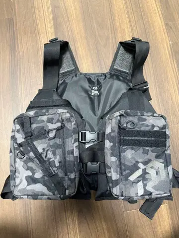 다이와 프로 라이팅 자켓 카모플라쥬 낚시용 조끼