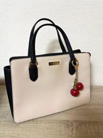 Kate spade 베이지와 블랙 핸드백 체리 백참 포함