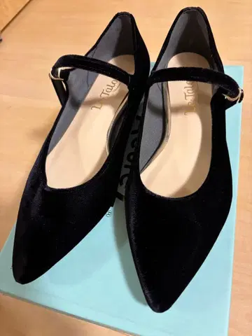 LE TALON 벨로아 펌프스 스트랩