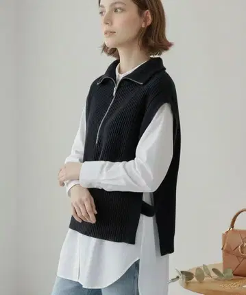 ROSIEE 로지 하프 지퍼 니트 베스트 (black)