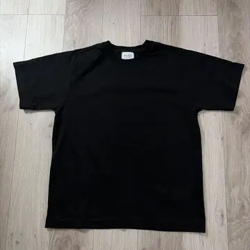 소울리 부트레그 크루넥 tee sizeM 무지