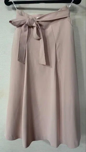 연한 핑크 리본 깔끔한 롱 스커트 내추럴 뷰티 36 새상품급