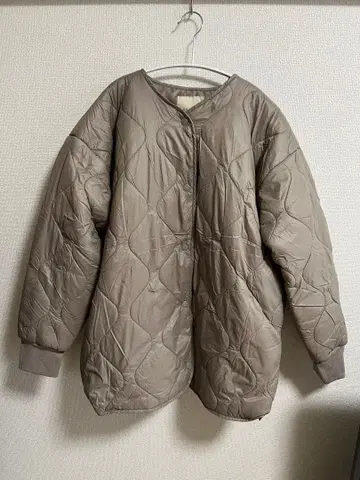 베이지 퀼팅 자켓