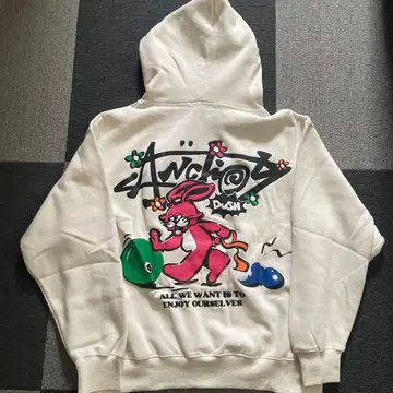 애니메이션풍 캐릭터 후드티 화이트