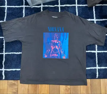 NIRVANA 그래픽 T셔츠 L 사이즈 다크 그레이