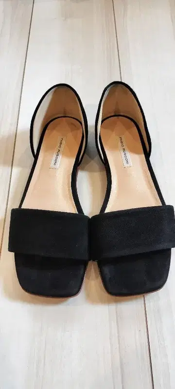 FABIO RUSCONI 블랙 플랫 펌프스