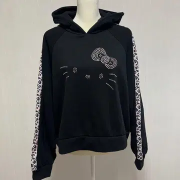 헬로키티 후드티 미사용 새상품 사이즈 4L