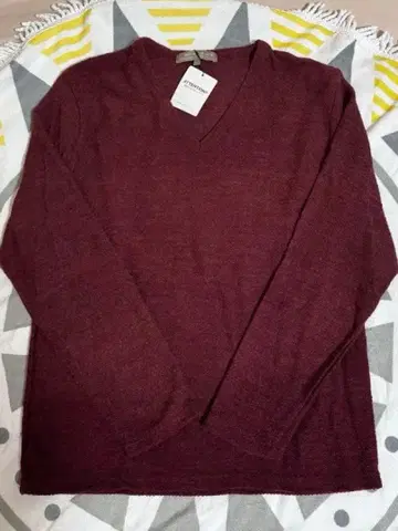 미사용 유나이티드 애로우즈 V넥 스웨터 L 사이즈 크림슨 버건디