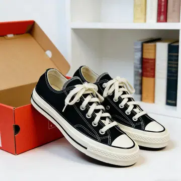 [ 새상품 28cm ] 한정판 CT70 로우컷 블랙