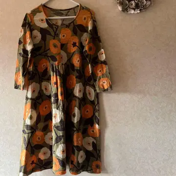 SyuTsujimoto 꽃무늬 긴팔 롱 원피스