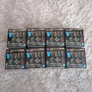 제일복권 울트라맨 괴수 초대전 vol.2 F상 괴수두감 미개봉 8개