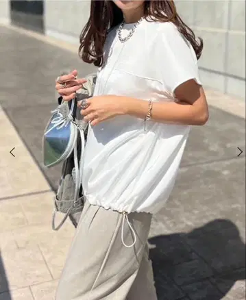 [ emma taylor ] 새틴 도킹 숏 슬리브 풀오버 반팔