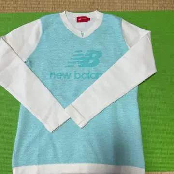 new balance 여성용 스웨터 스카이블루/화이트