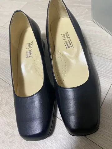 블랙 스퀘어토 펌프스 23cm 풀 사이드