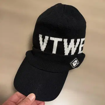 VTWE12 로고 블랙 비니 캡