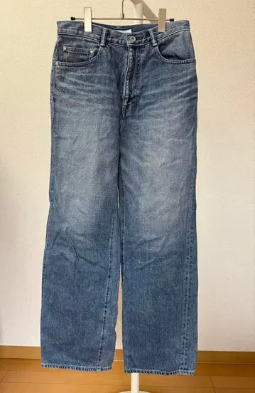 FRAMeWORK 라이트 블루 와이드 레그 데님